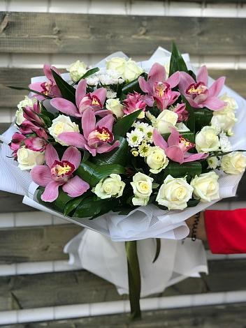 Букет цветов из: Розы и Хризантемы в Шуе