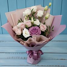 Букет цветов из:  Розы и Лизиантусы в Шуе