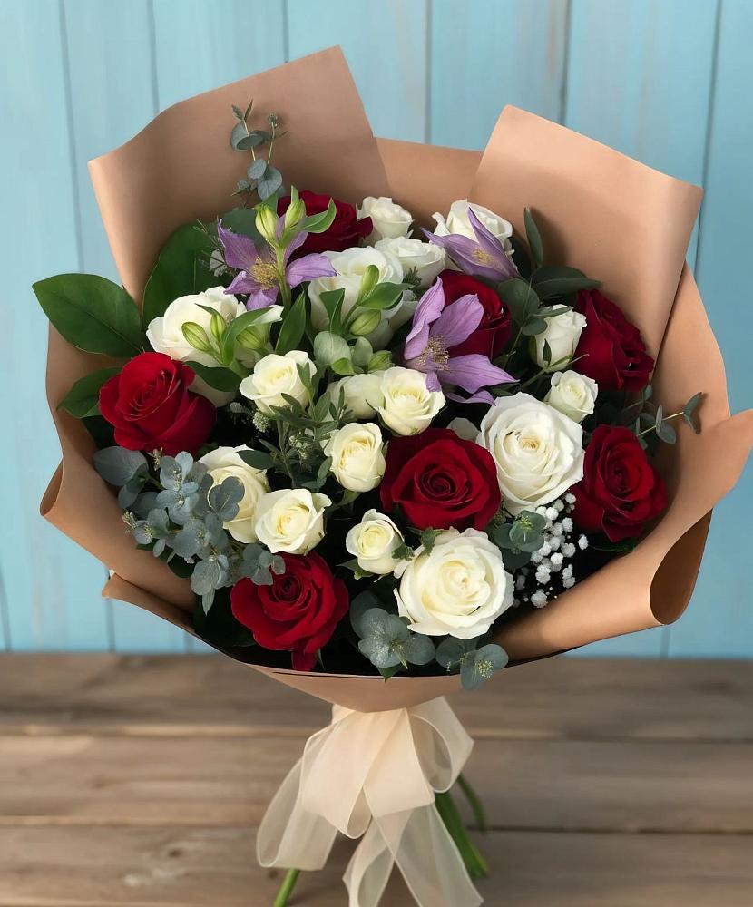Букет цветов из: Розы и Альстромерии в Шуе